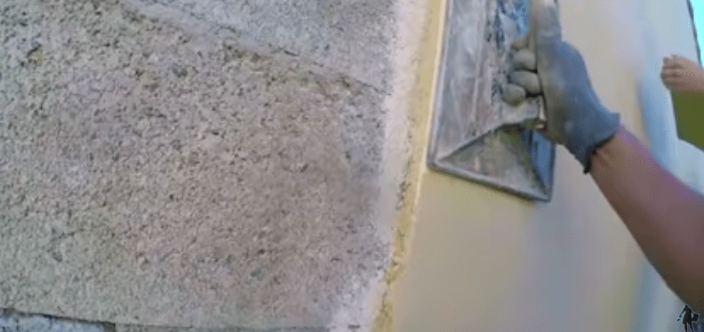 appliquer enduit gratté