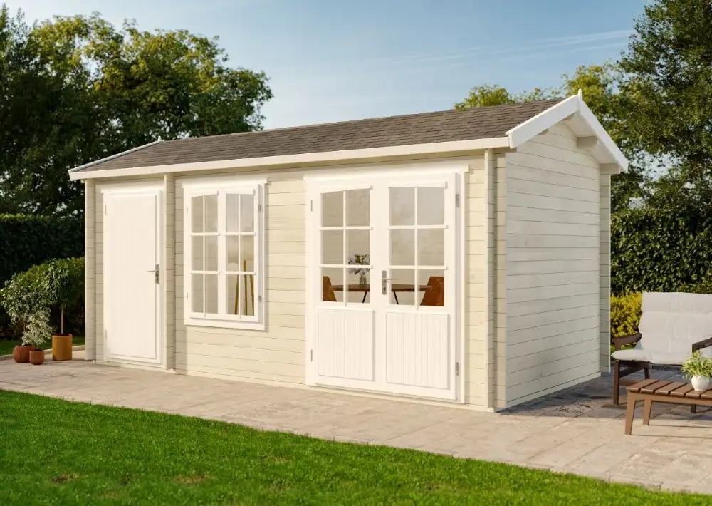 abri de jardin en bois avec des fenetres