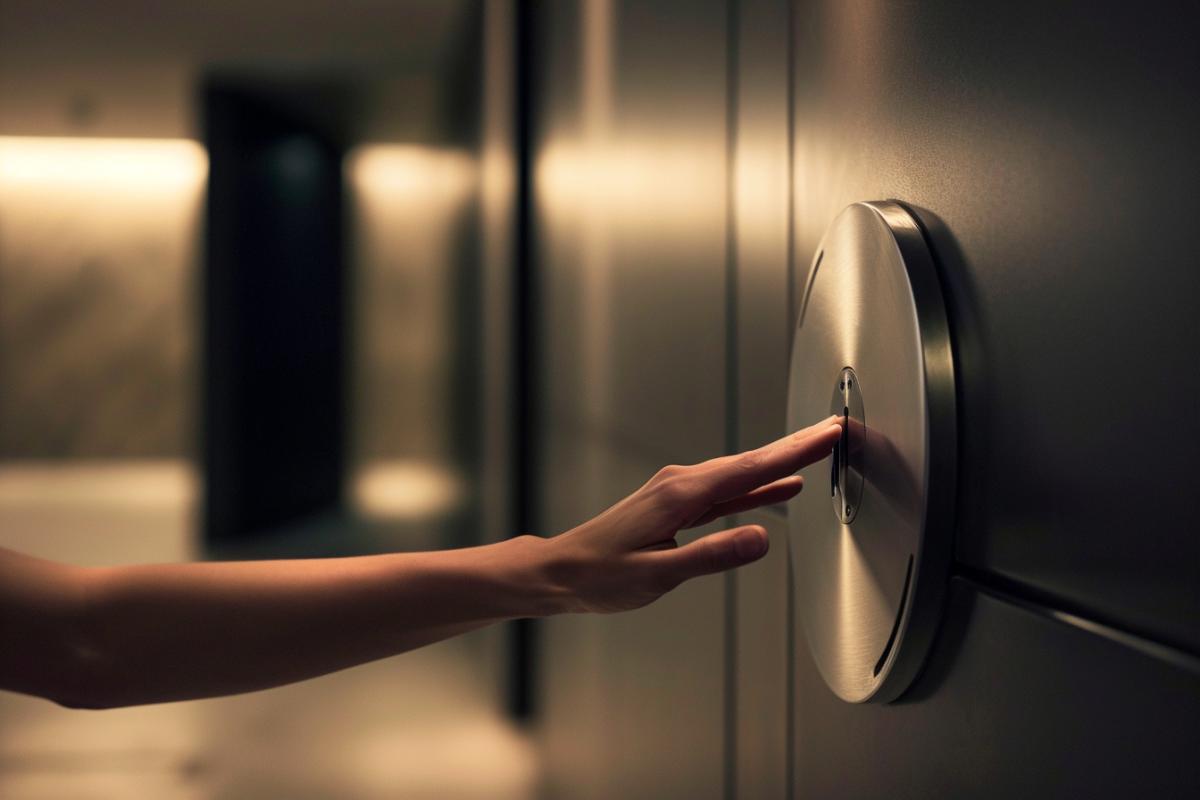 Comment ouvrir une porte sans poignée facilement