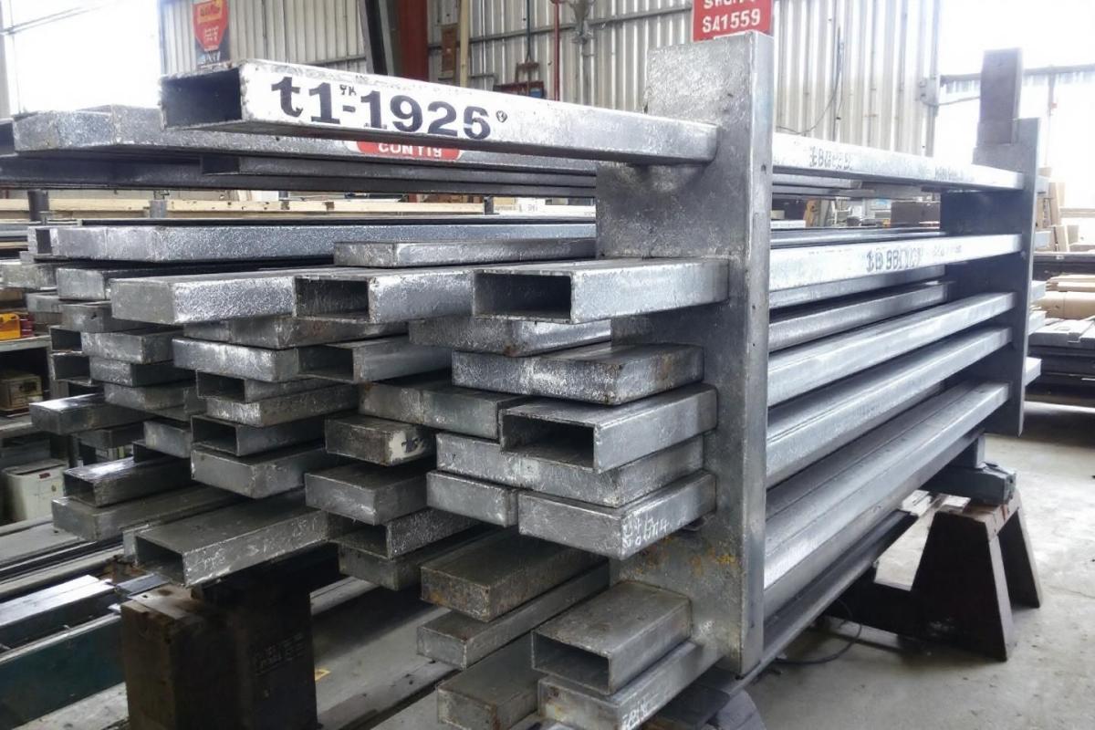 Distance idéale entre rails pour plafond en placo : guide complet