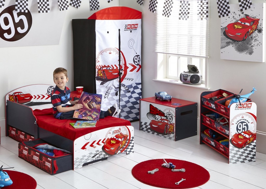 Une chambre Cars complète