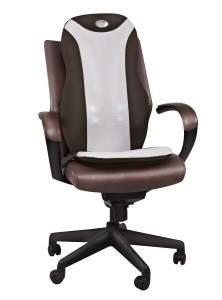 Siège massant sur chaise à roulette