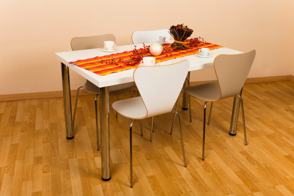 pieds de table pour table à manger