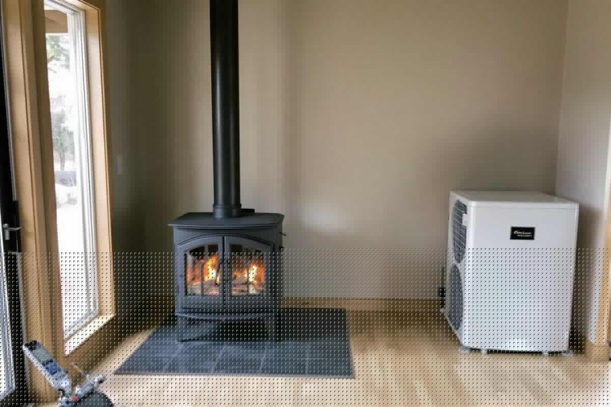 Poêle à granulés ou pompe à chaleur : le choix le plus économique n’est pas toujours celui qu’on imagine