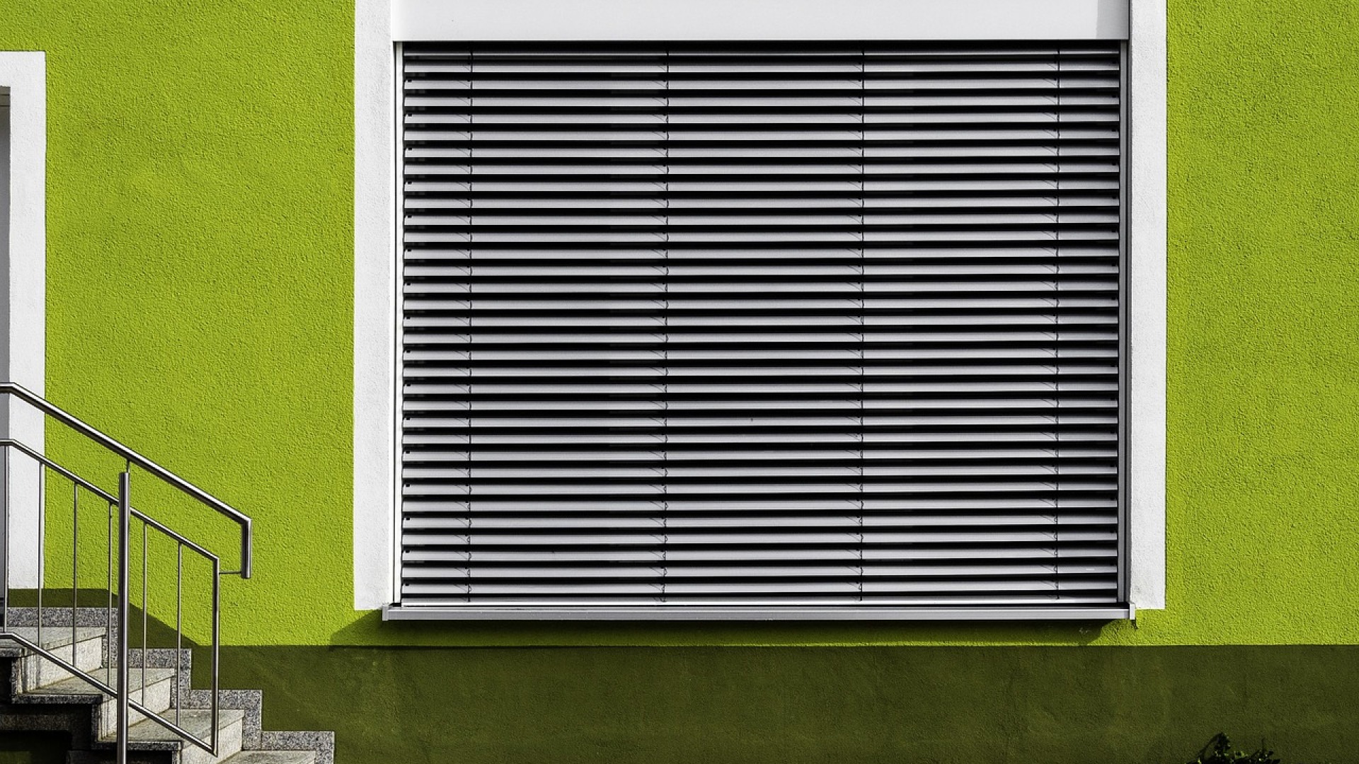 Quand réparer ses stores extérieurs et comment s'y prendre ?