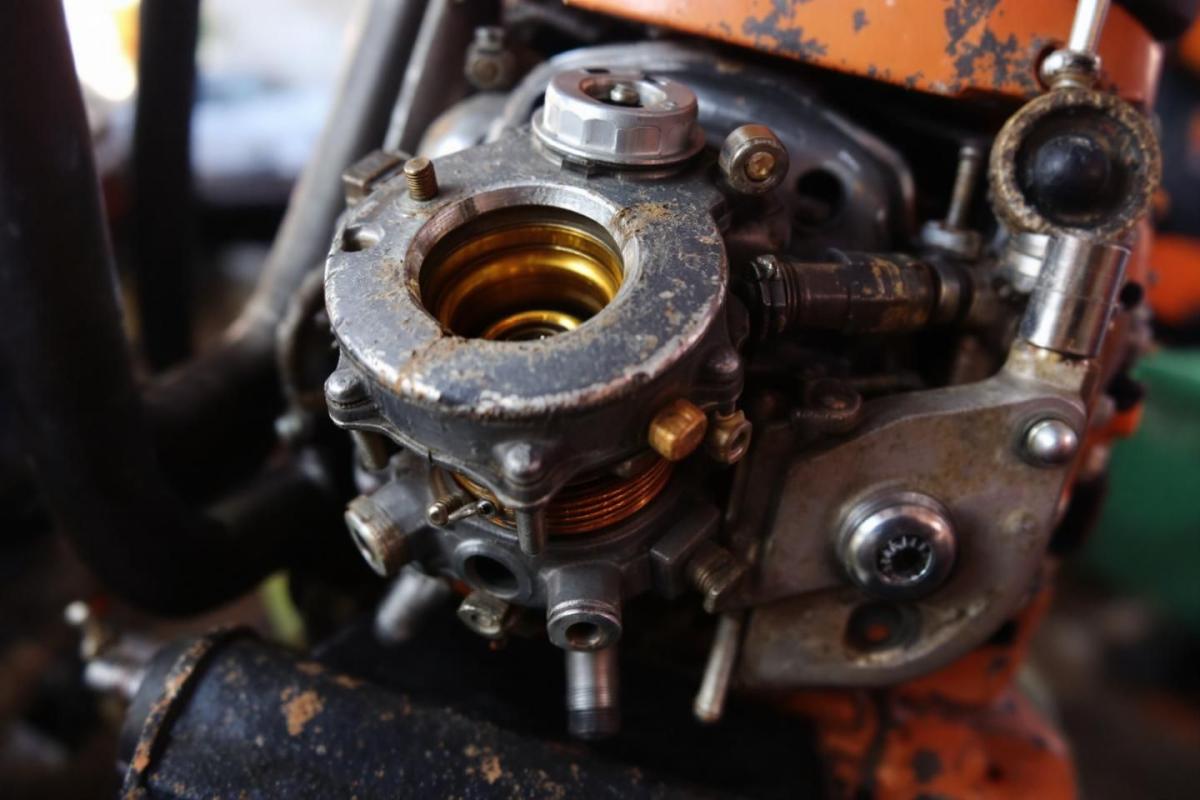 Réglage carburateur Stihl : guide complet pour tronçonneuse